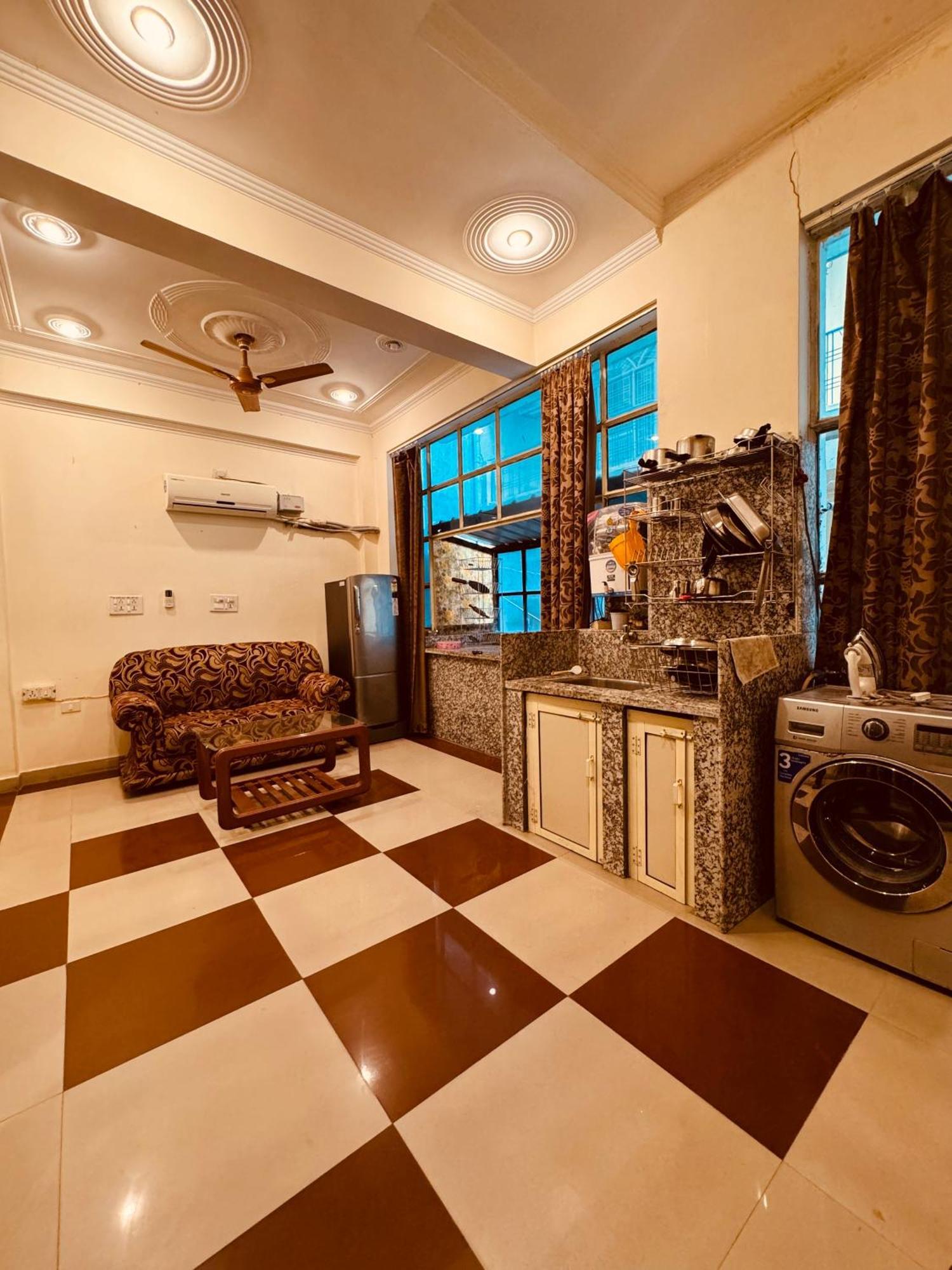 Qube House Bnb ริชิเคช ภายนอก รูปภาพ