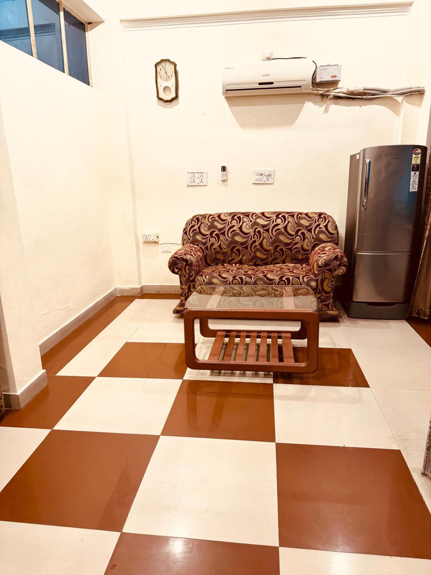 Qube House Bnb ริชิเคช ภายนอก รูปภาพ