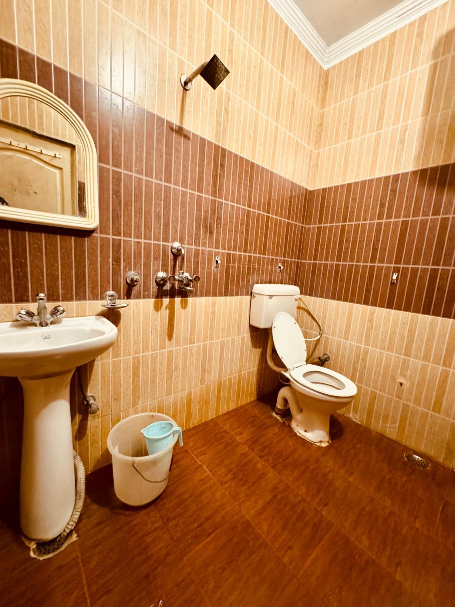 Qube House Bnb ริชิเคช ภายนอก รูปภาพ